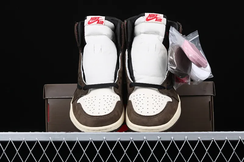 All Categories Air Jordan Jordan Series Basketball Shoes Air Jordan 1 High #ZG Version Travis Scott x Air Jordan 1 High OG AJ1 Reverse Hook Limited Edition CD4487-100